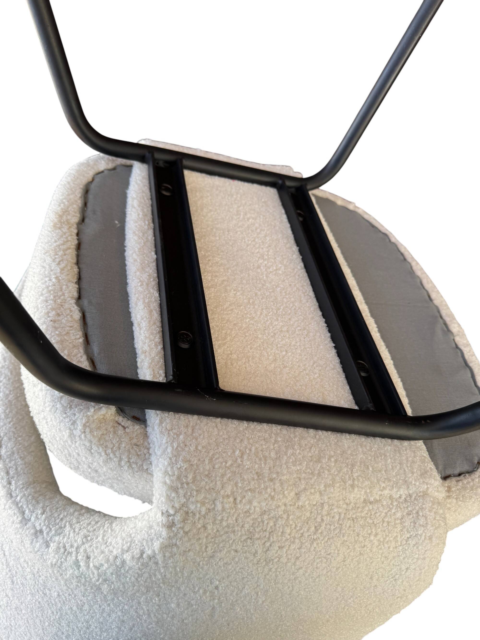 Eero Saarinen “Conference” armchair for Knoll – Reupholstered, superb condition