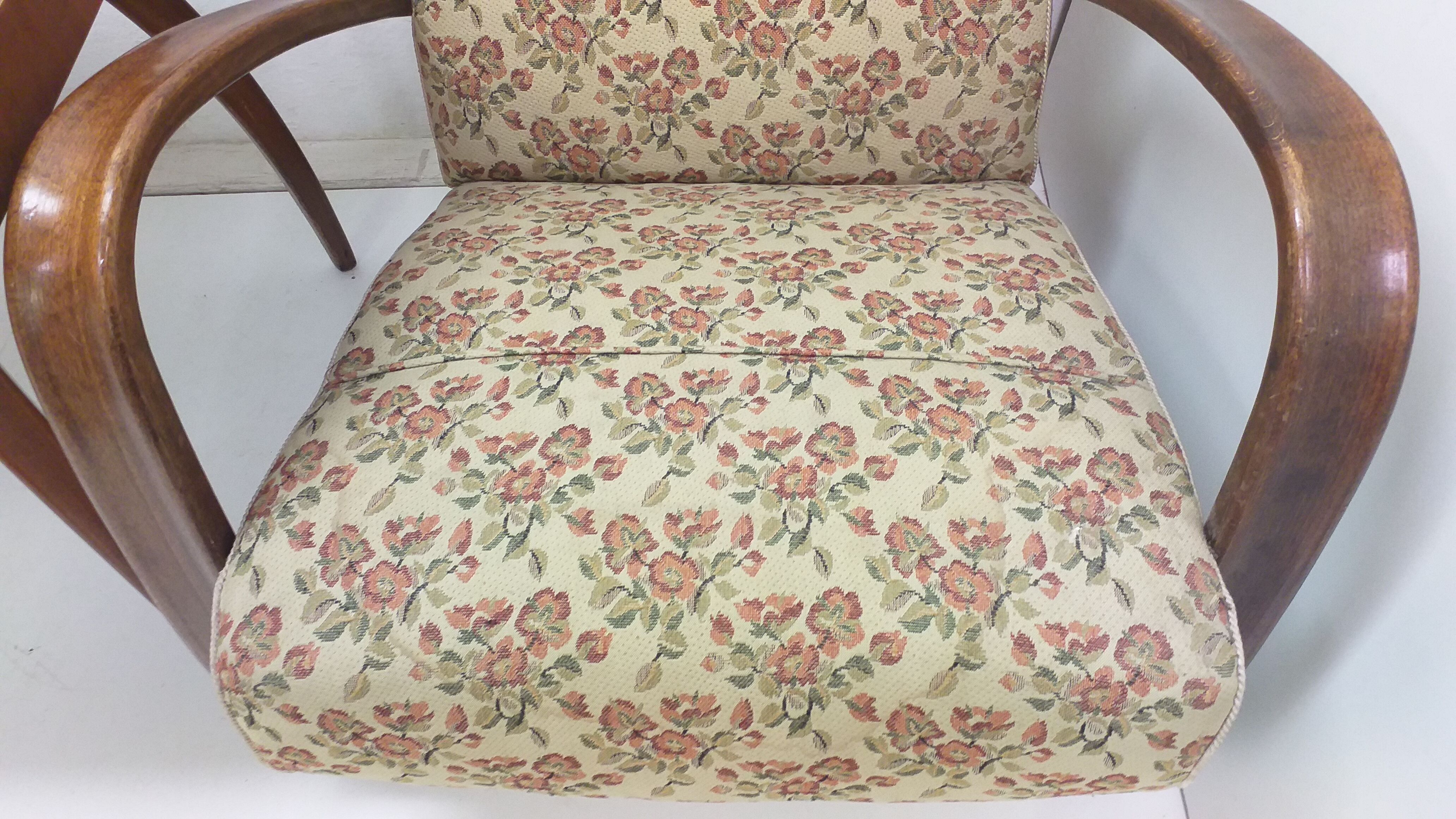 1960 2x Halabala Armchairs H 269 and spider table, Czechoslovakia