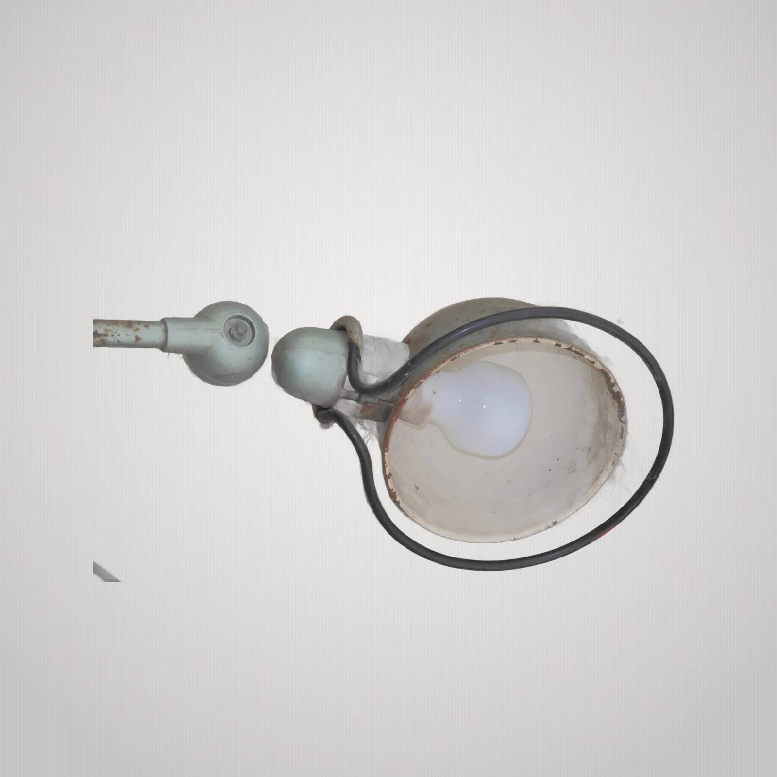 Ancienne lampe jielde 2 bras fonctionne