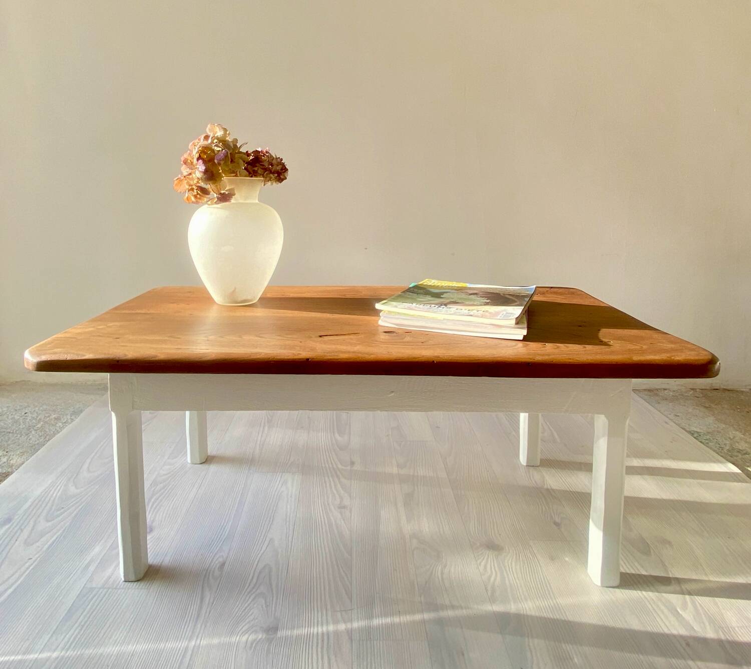 Restored antique coffee table – Natural oak and cream legs