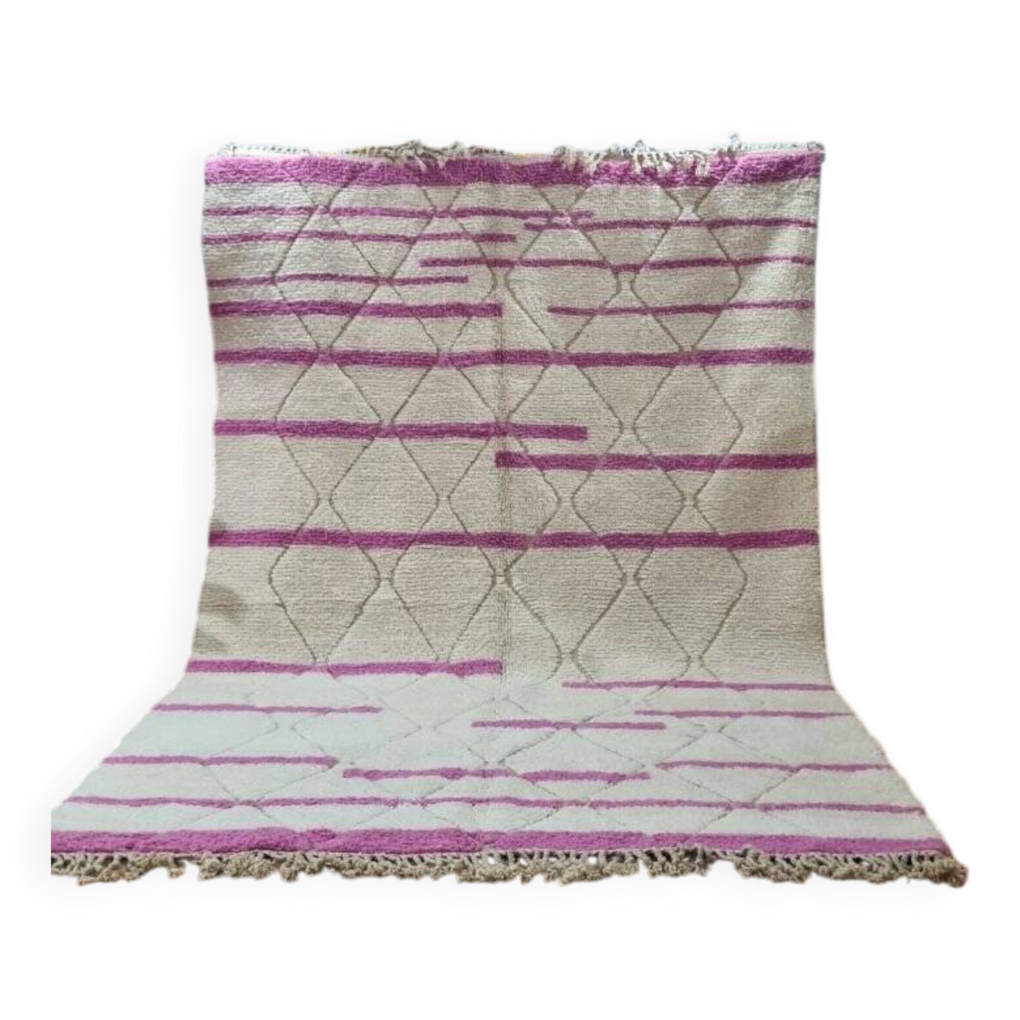 Elegant Moroccan Beni Ouarain Rug with Pink Accents – Hand Woven Wool Rug