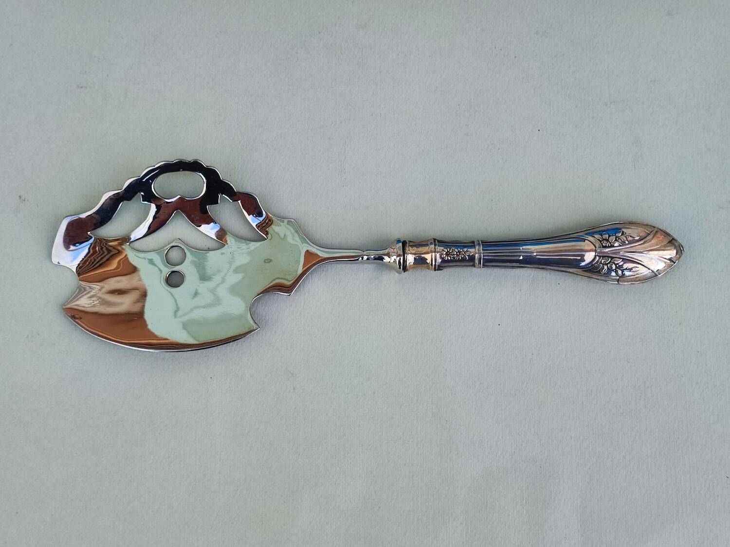 Silverplated cake knife /scoop