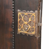 Travel cabinet on its base