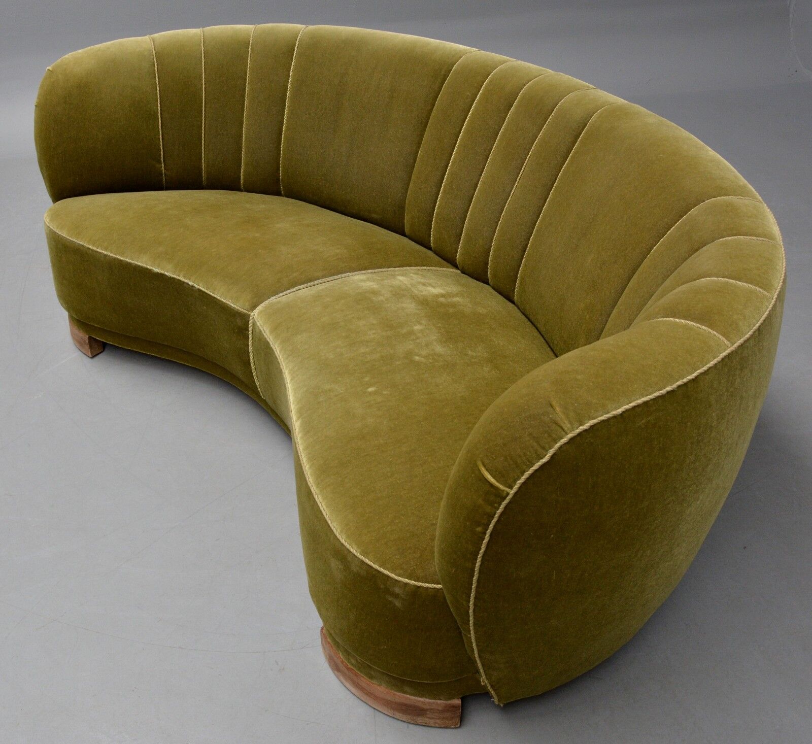 Danish banana sofa 1940/1950