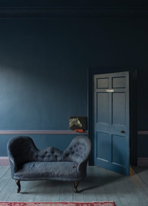 Wood curved armchair