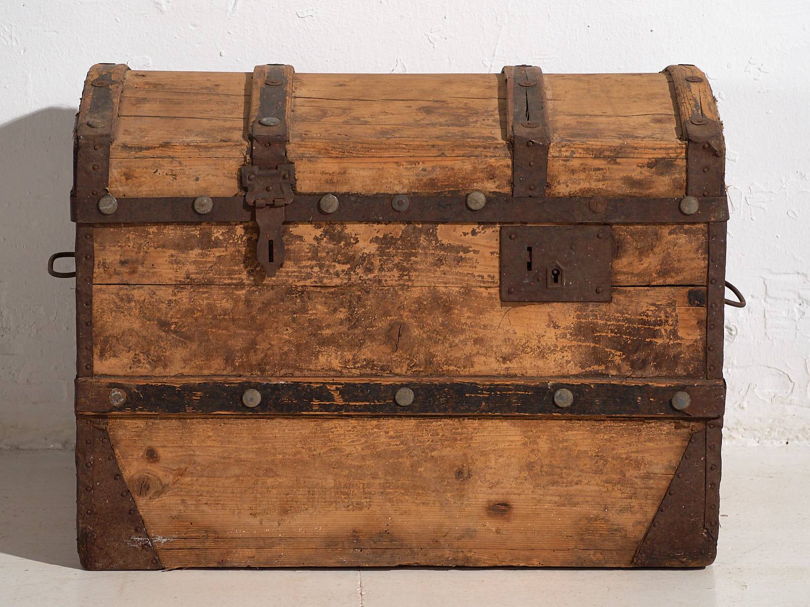 Large antique washed wooden trunk (c.1900) #66