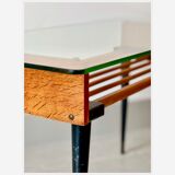 Table d'appoint en bois et verre