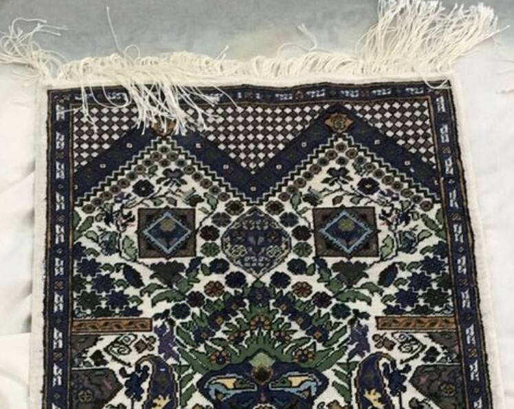 Table Hand-knotted rug in natural silk
