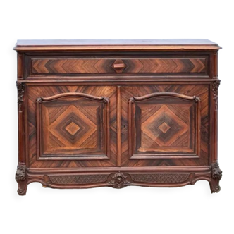 Rosewood chest of drawers