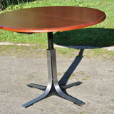 Lifting coffee table