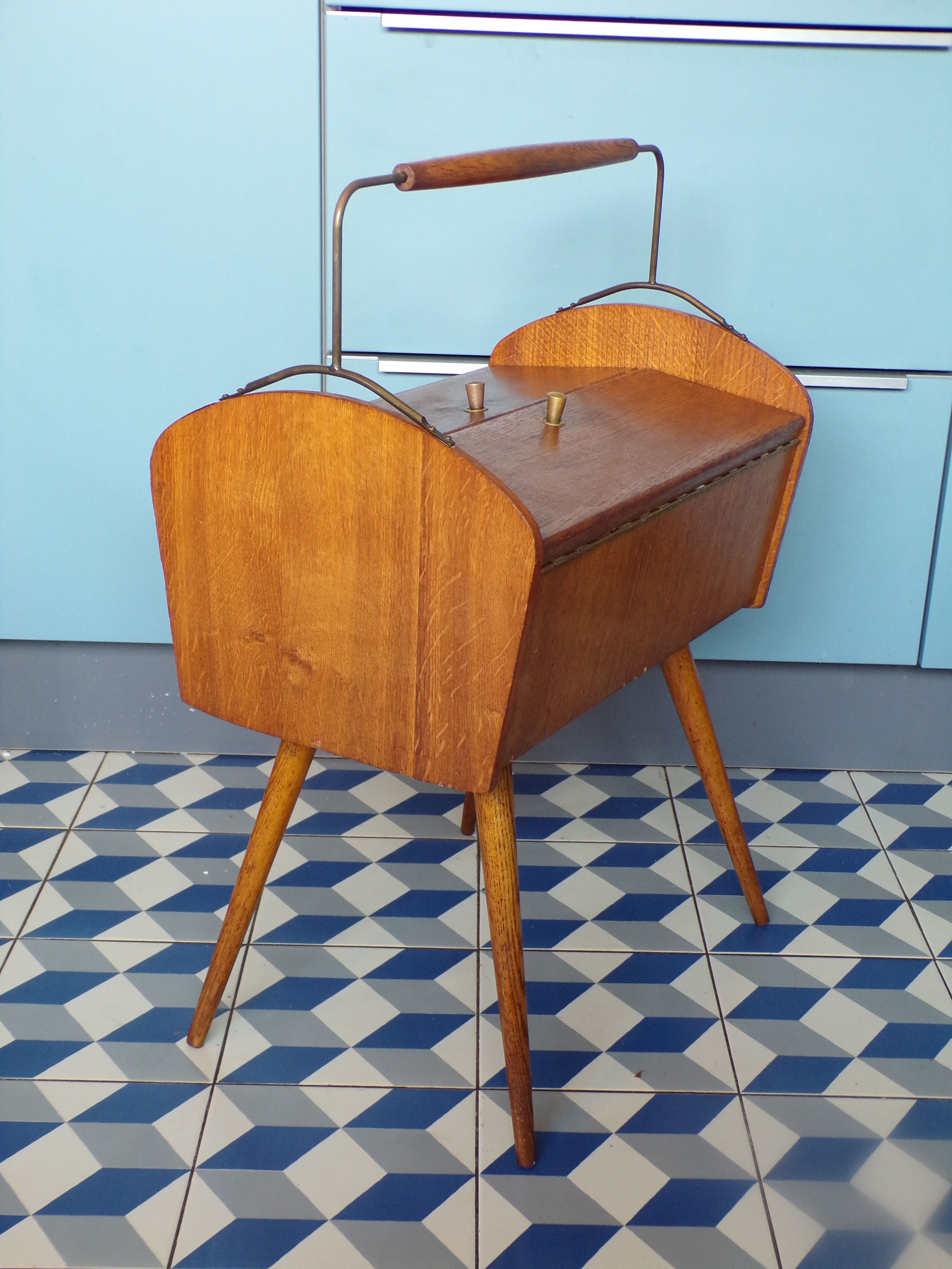 Vintage worker 2 doors