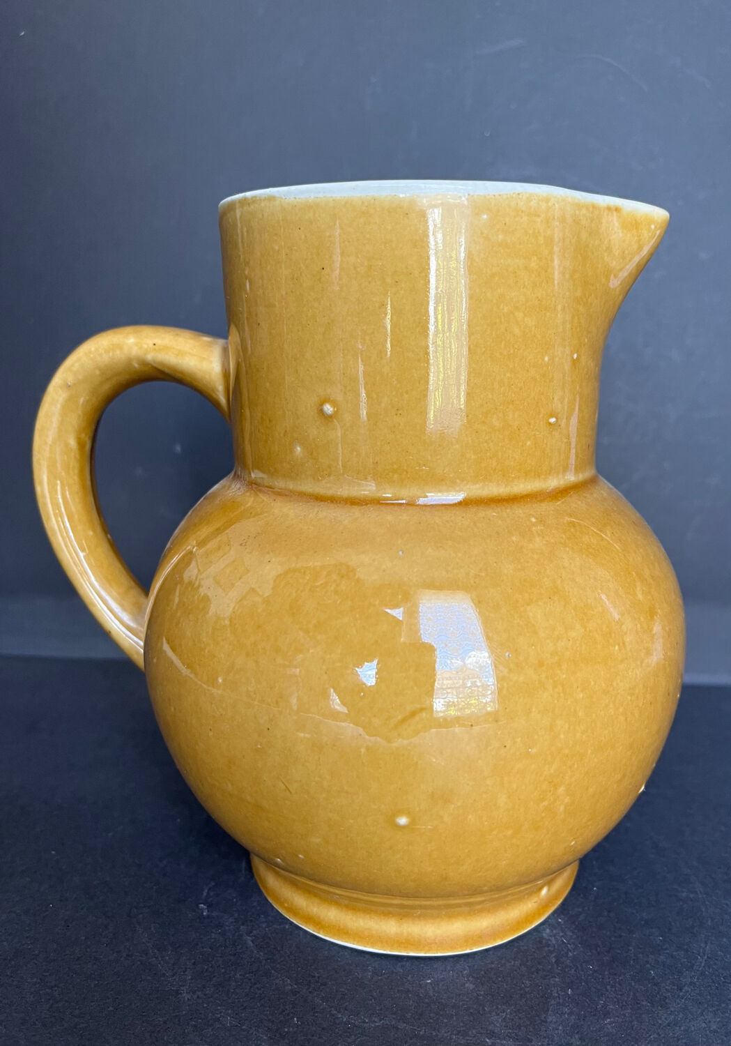 1L stoneware pitcher