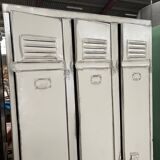 Industrial locker room