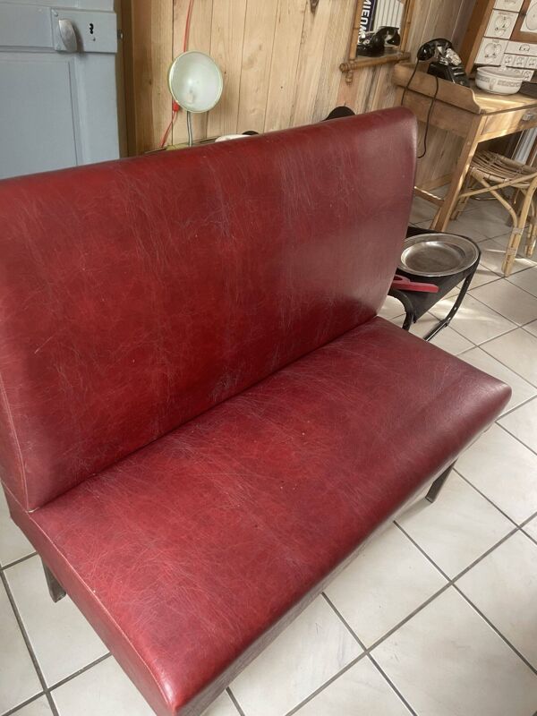 Banquette de bistrot bordeaux