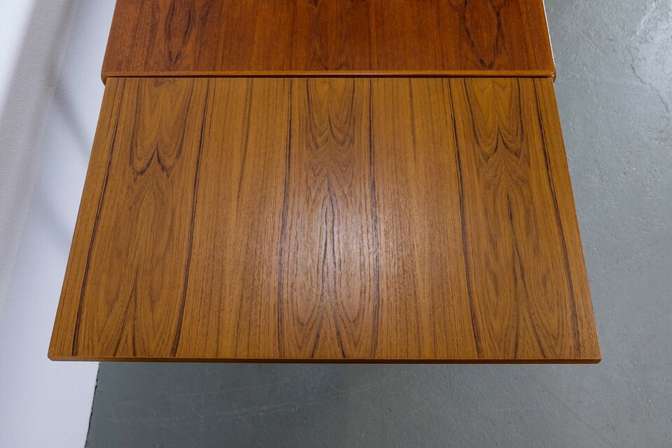 Danish teak meal table 60's with extension cords