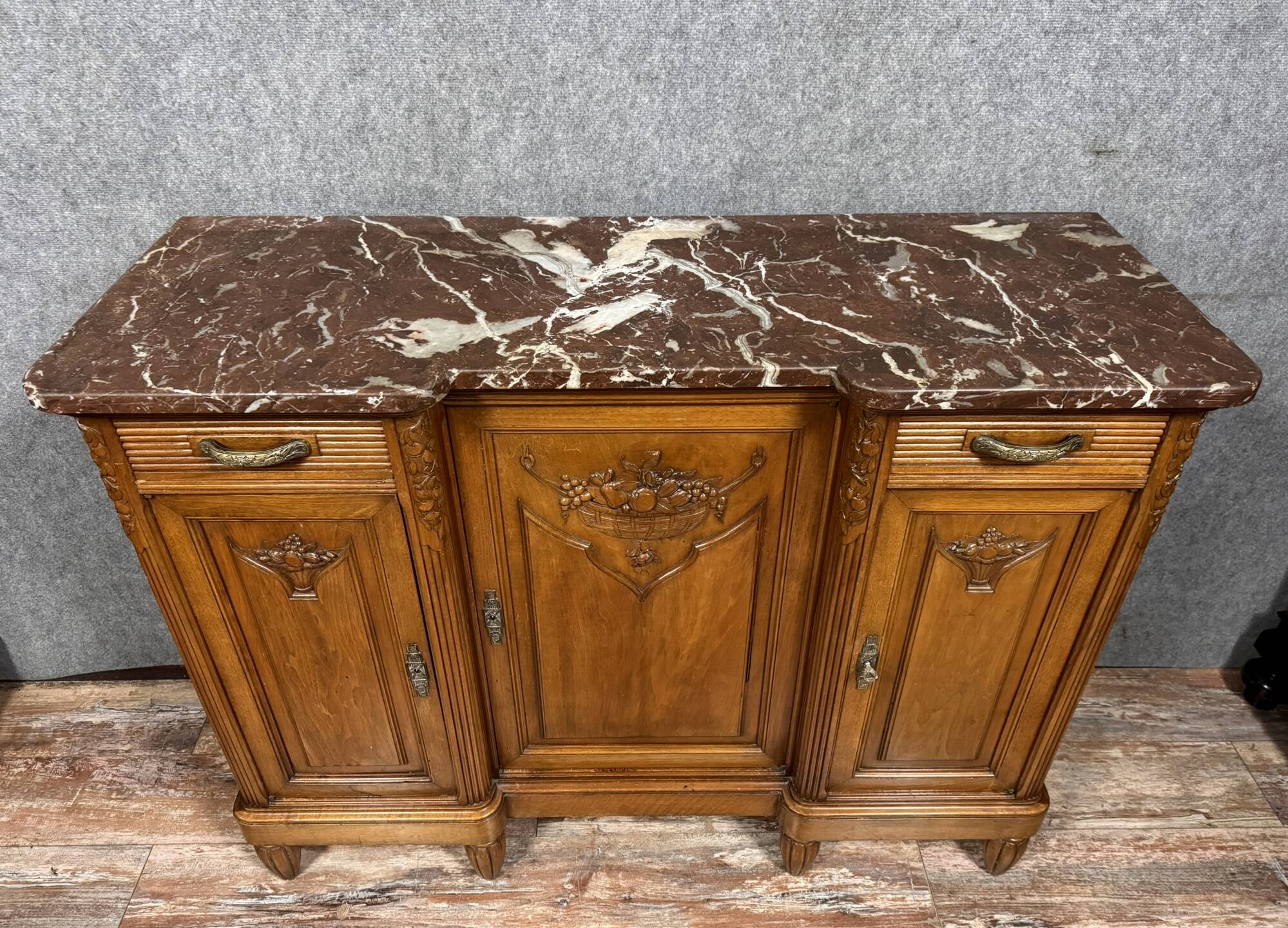 Beautiful Art Deco period walnut sideboard circa 1925