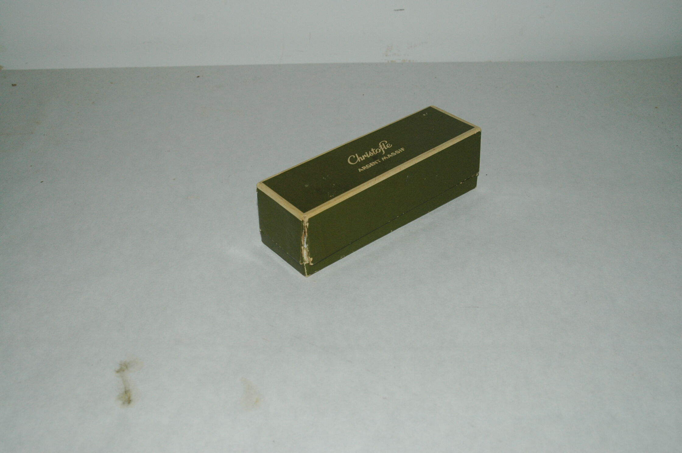 Set of 4 silver salt shakers and Christofle glass