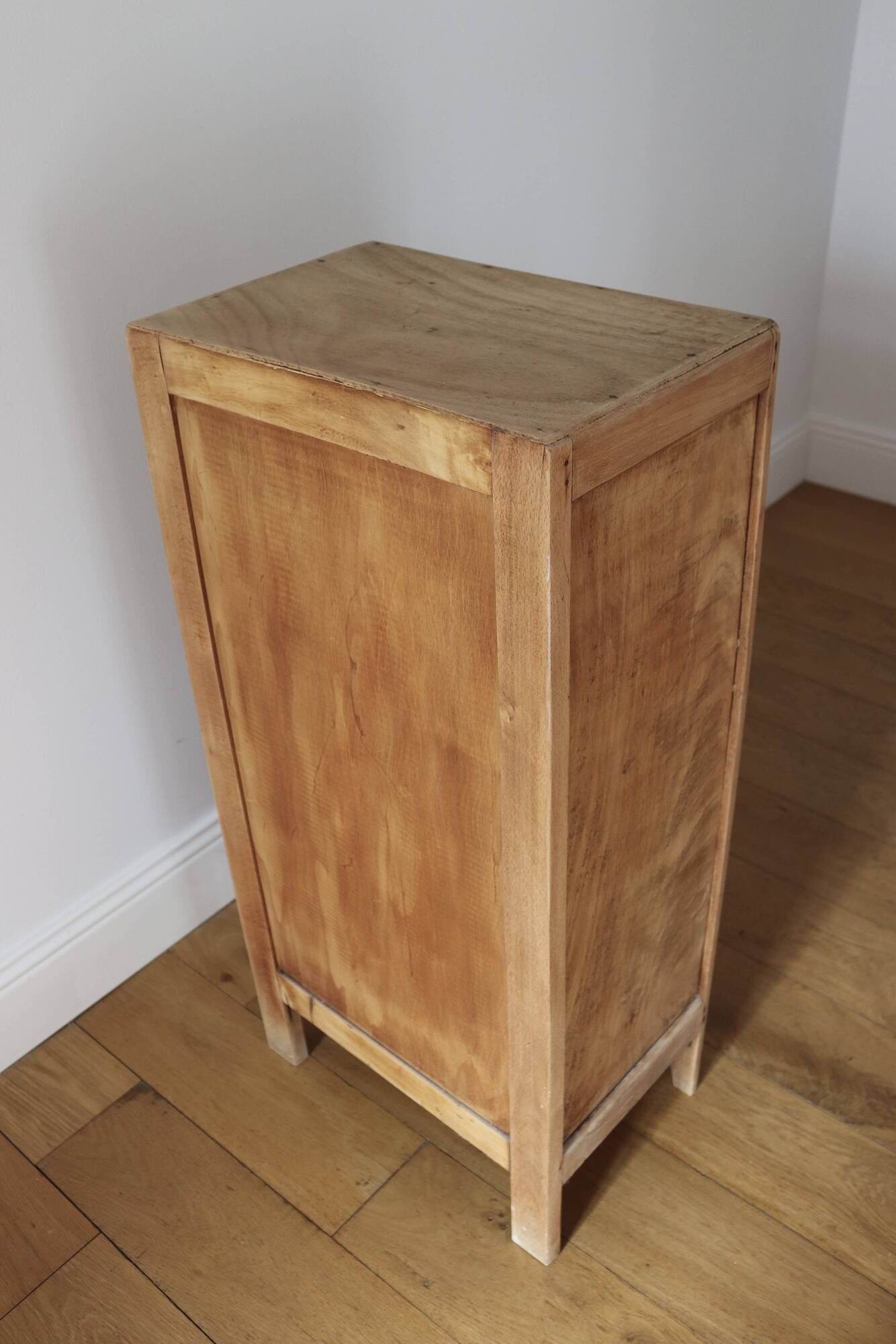 Raw wood chest of drawers