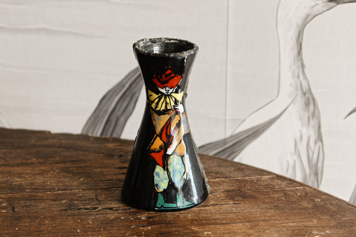 Pierrot diabolo vase, ceramics from San Marino