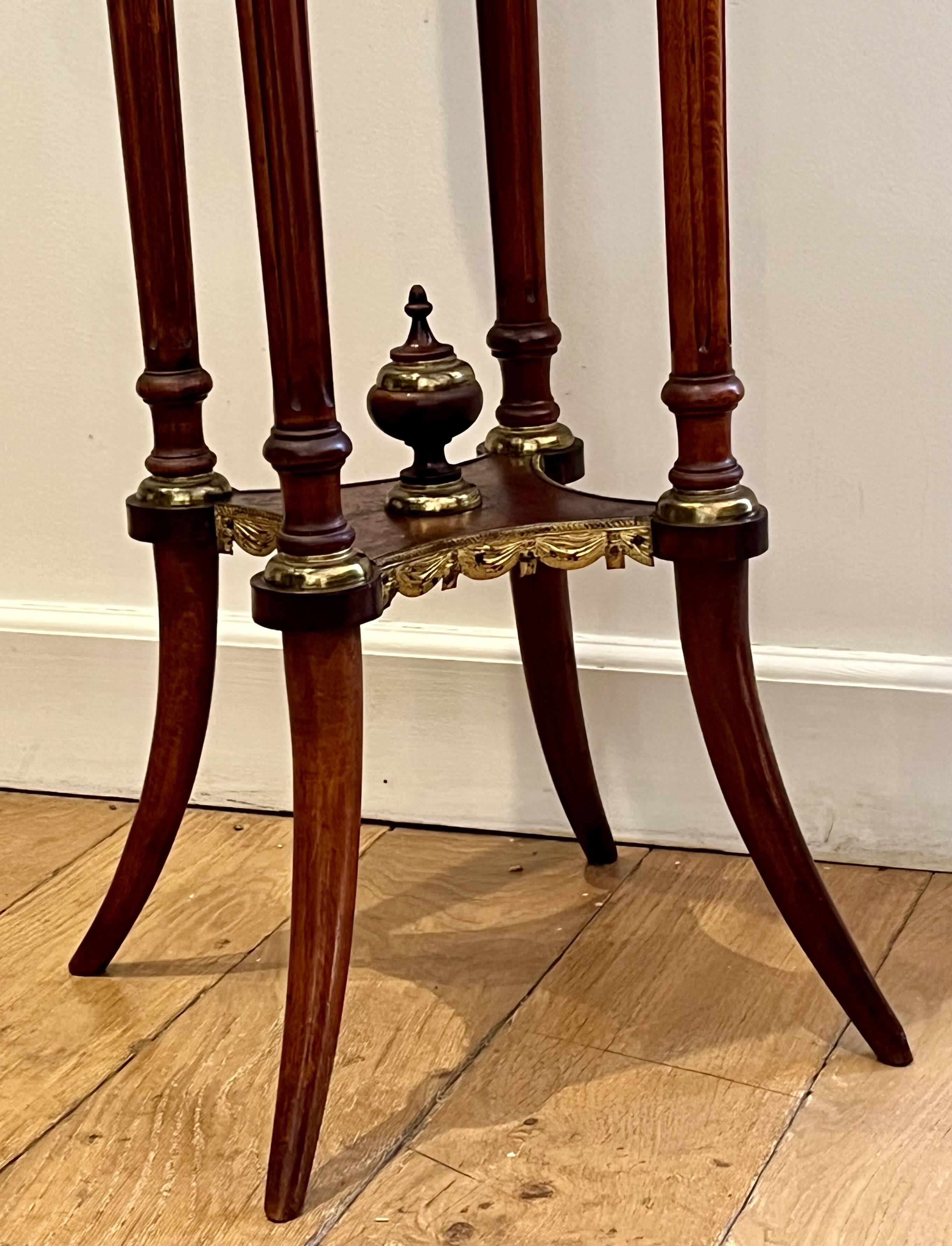 Selette/ Console acajou - Style Louis XVI
