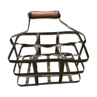 Galvanized steel bottle holder