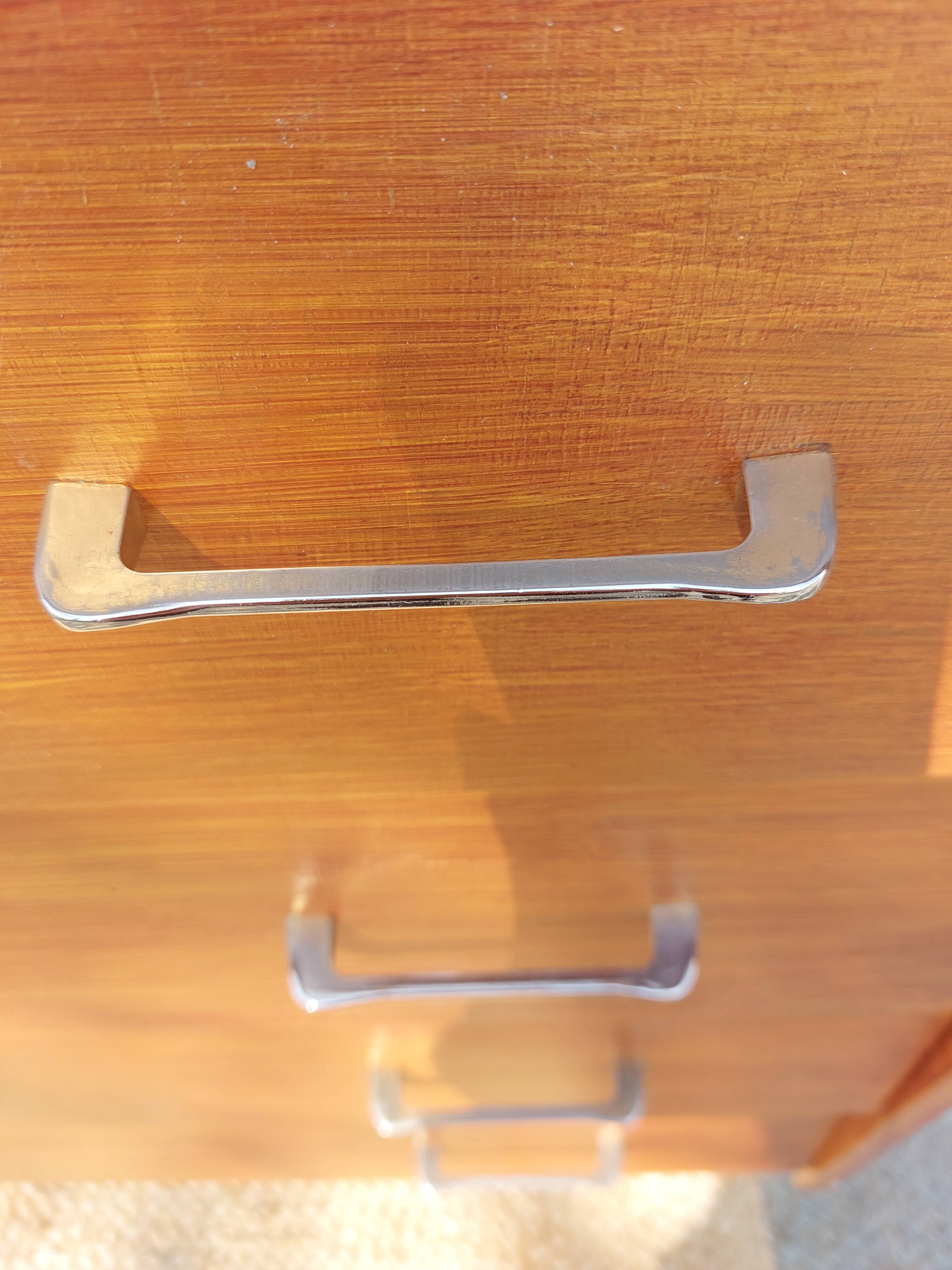 vintage commode, tapered legs