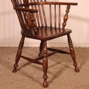 Windsor armchair in ash and elm from the early 19th century