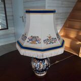 Gien table lamp, renaissance decor, blue background