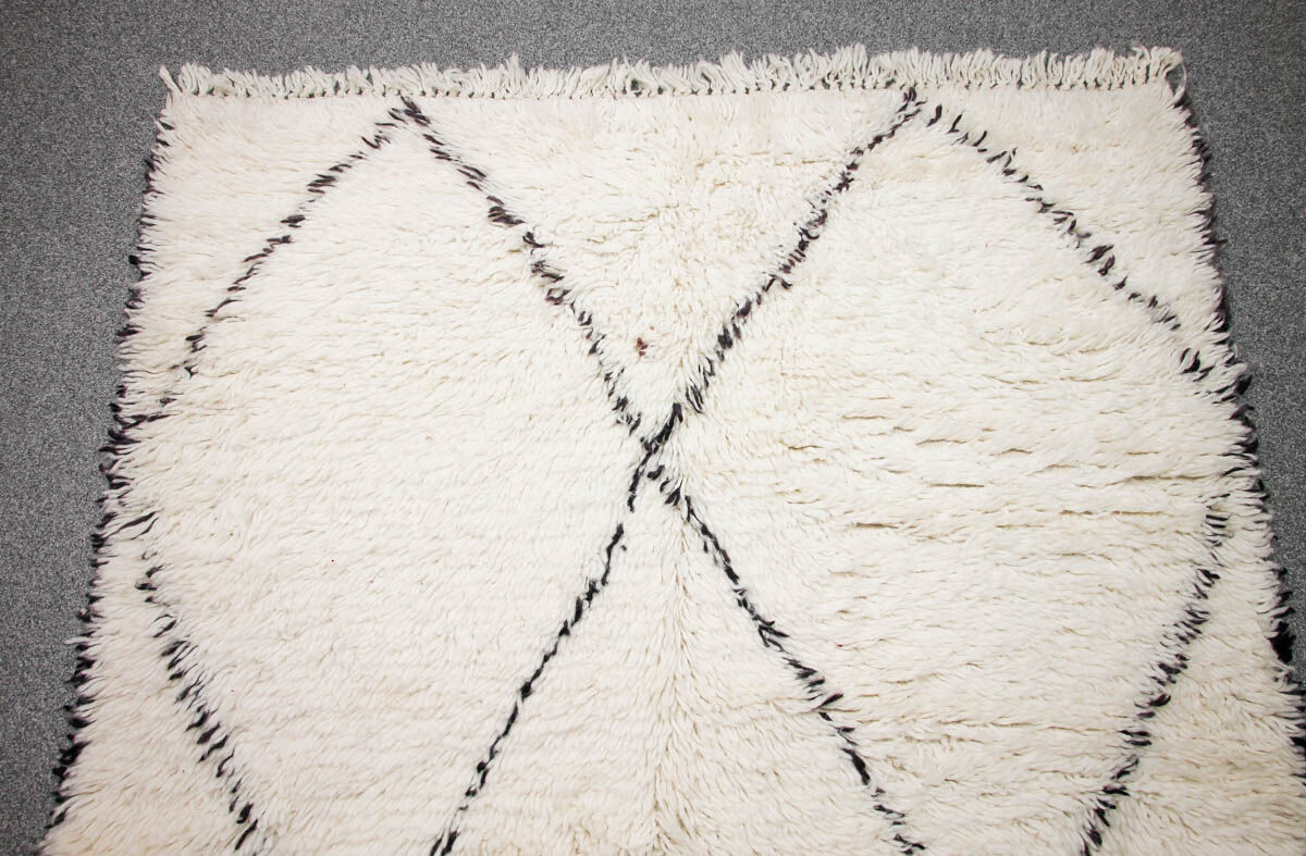 Beni Ouarain diamond carpet - 174x126 cm