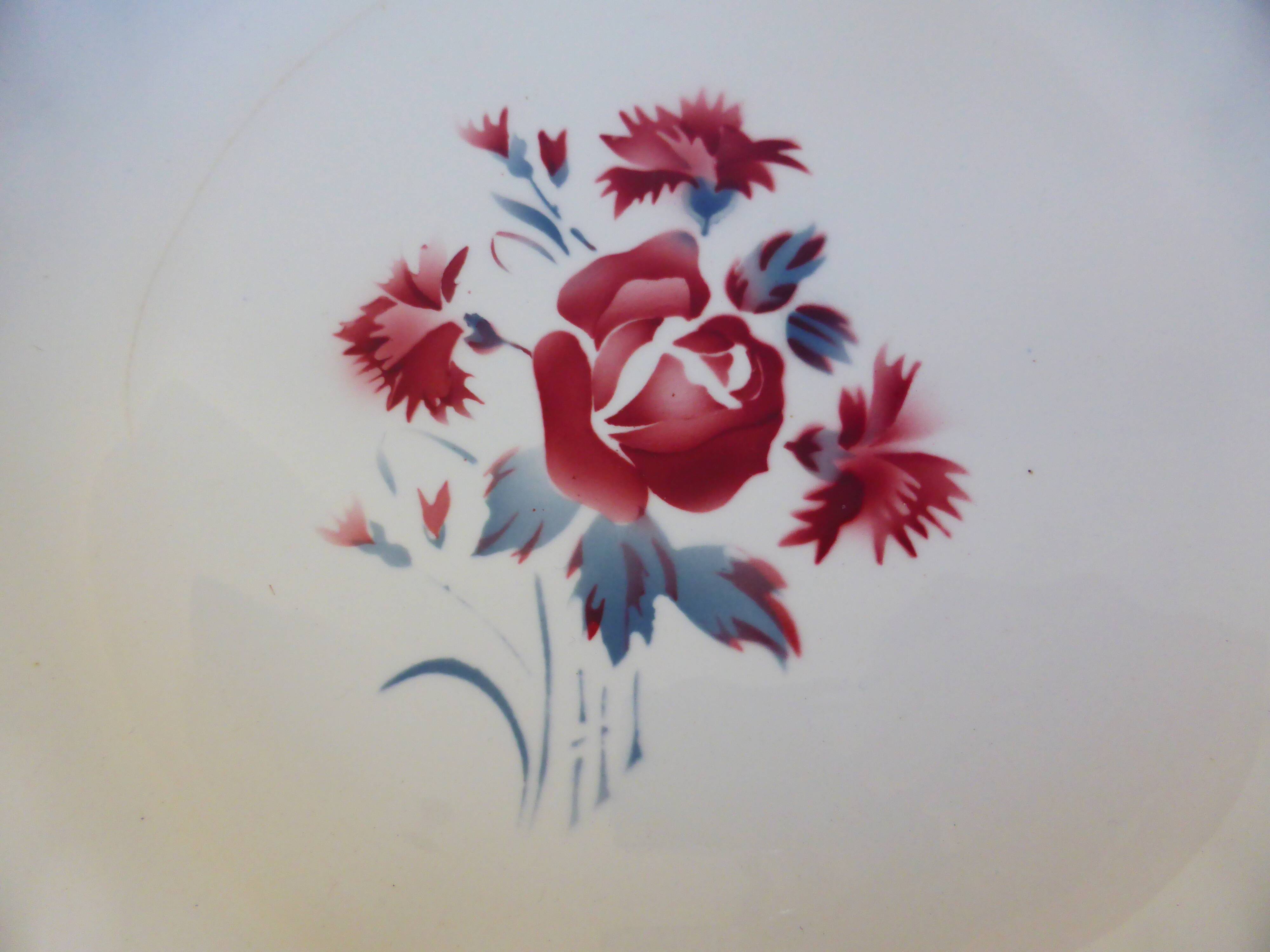 1 round hollow serving dish from Digoin Sarreguemines model Nina Rosa 21061