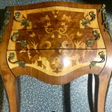 Curved commodus, tomb, Louis XV style, in marquetry, 3 drawers