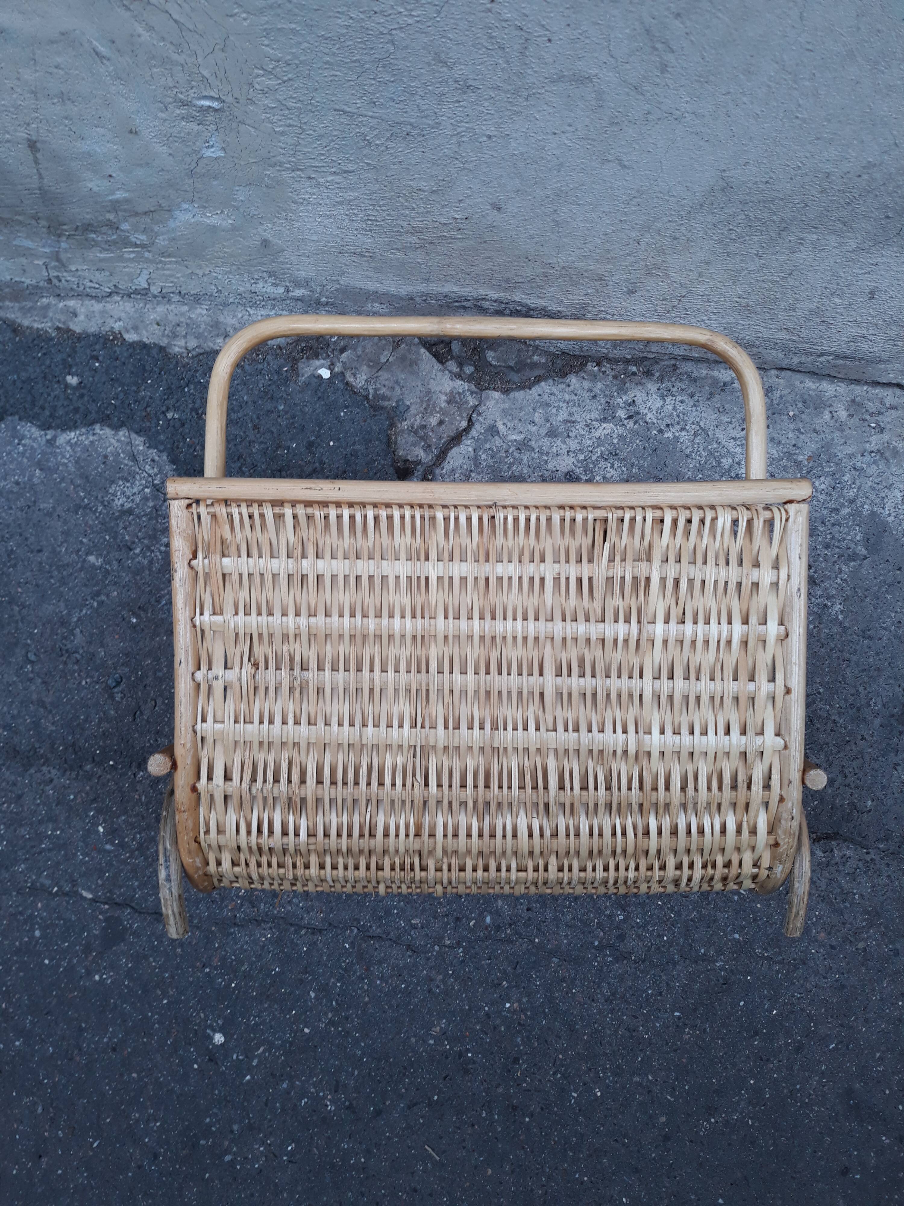 Vintage ratan review holder