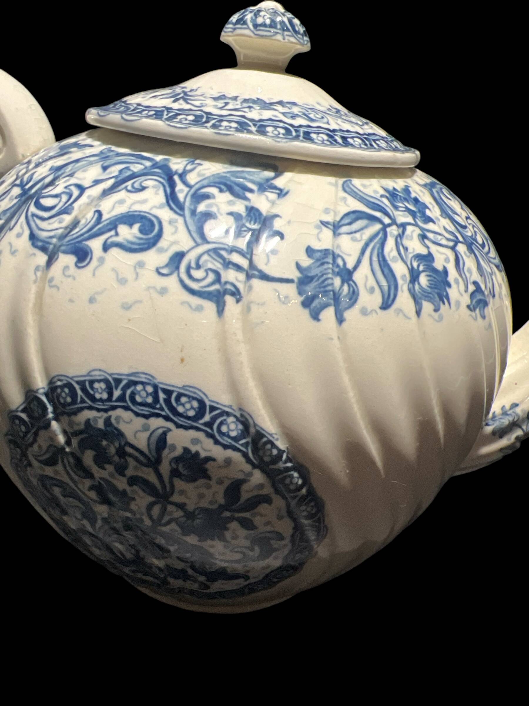Gien porcelain teapot