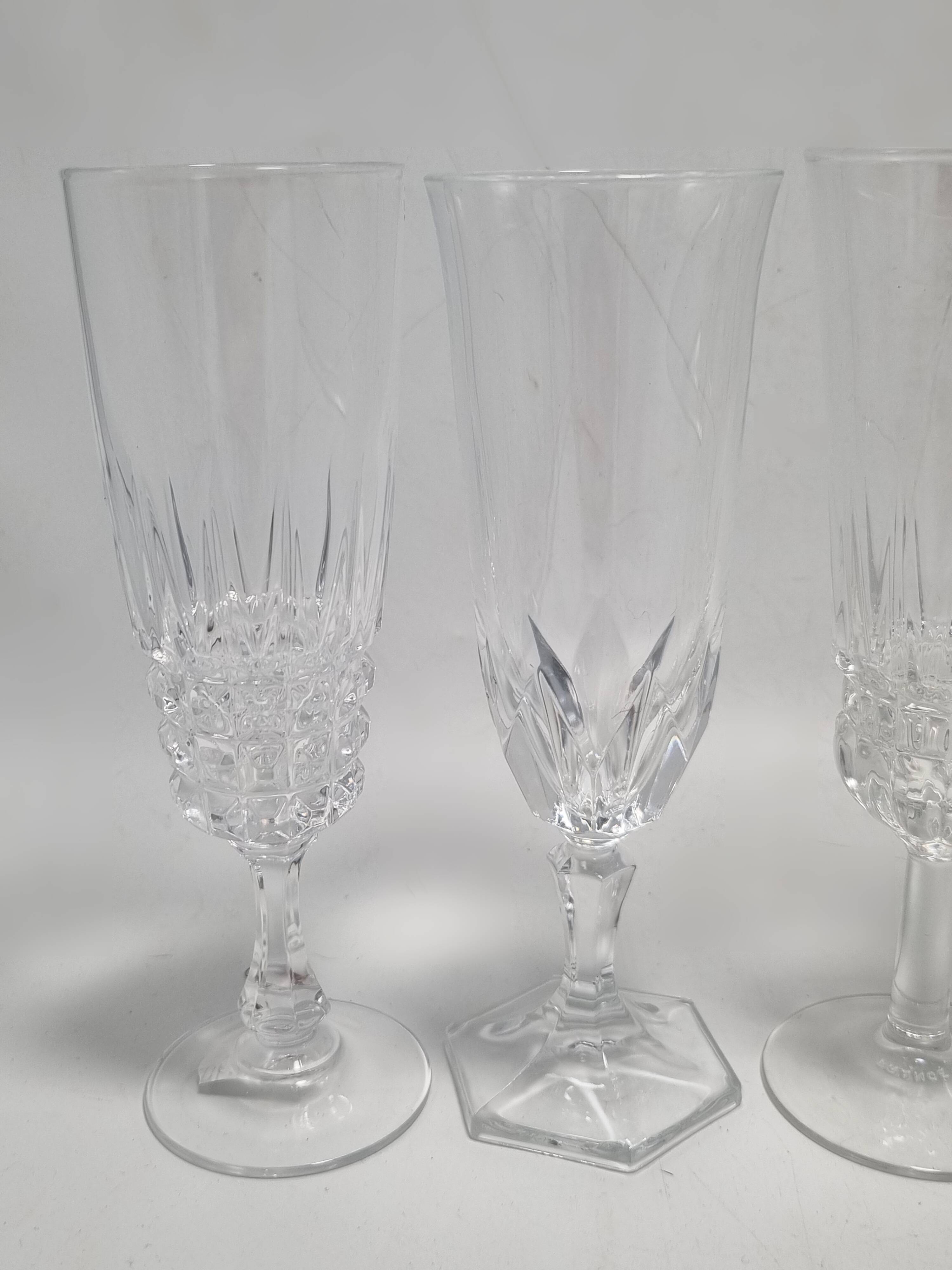 6 champagne flutes