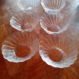 Set of 6 vintage Arcoroc bowls