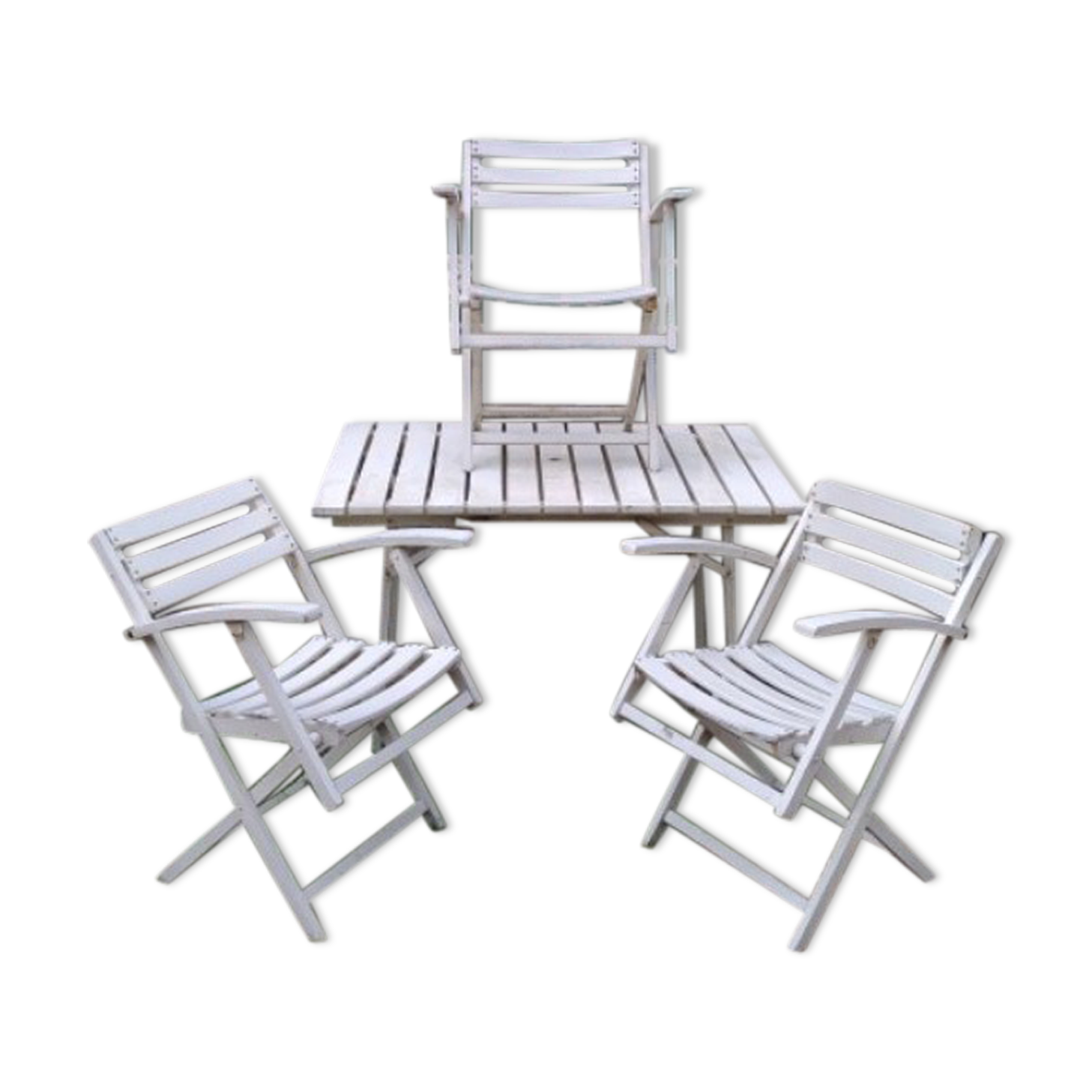 Folding wooden garden furniture