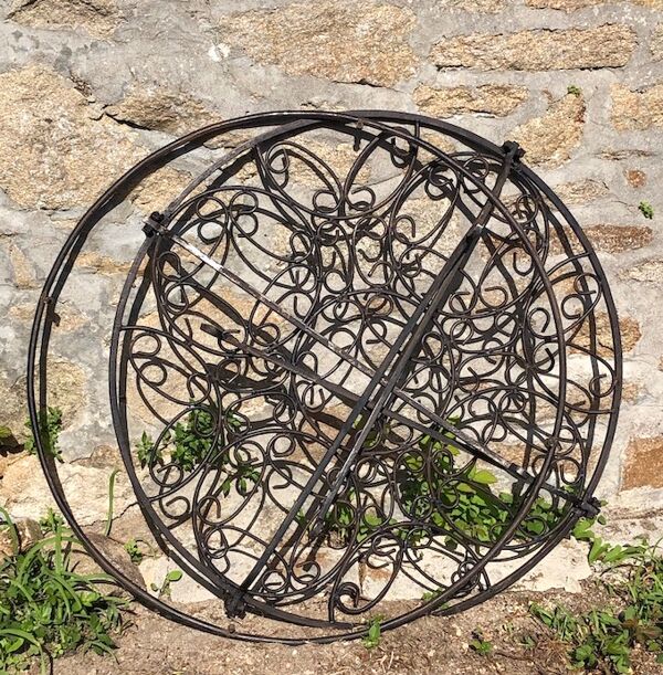 Table fer forgé ronde