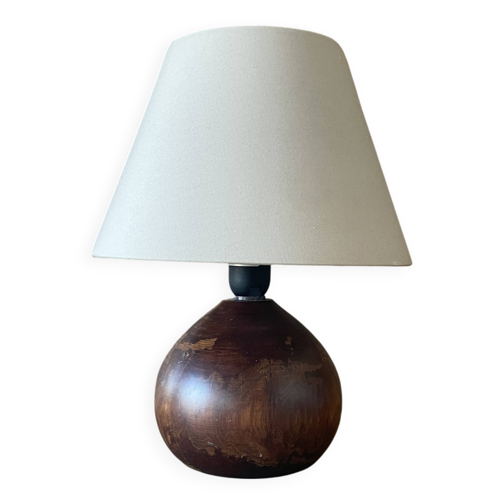 Wooden table lamp
