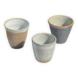 Lot de 3 tasses en céramique indonésienne (noir, mat brun & glacé moucheté)