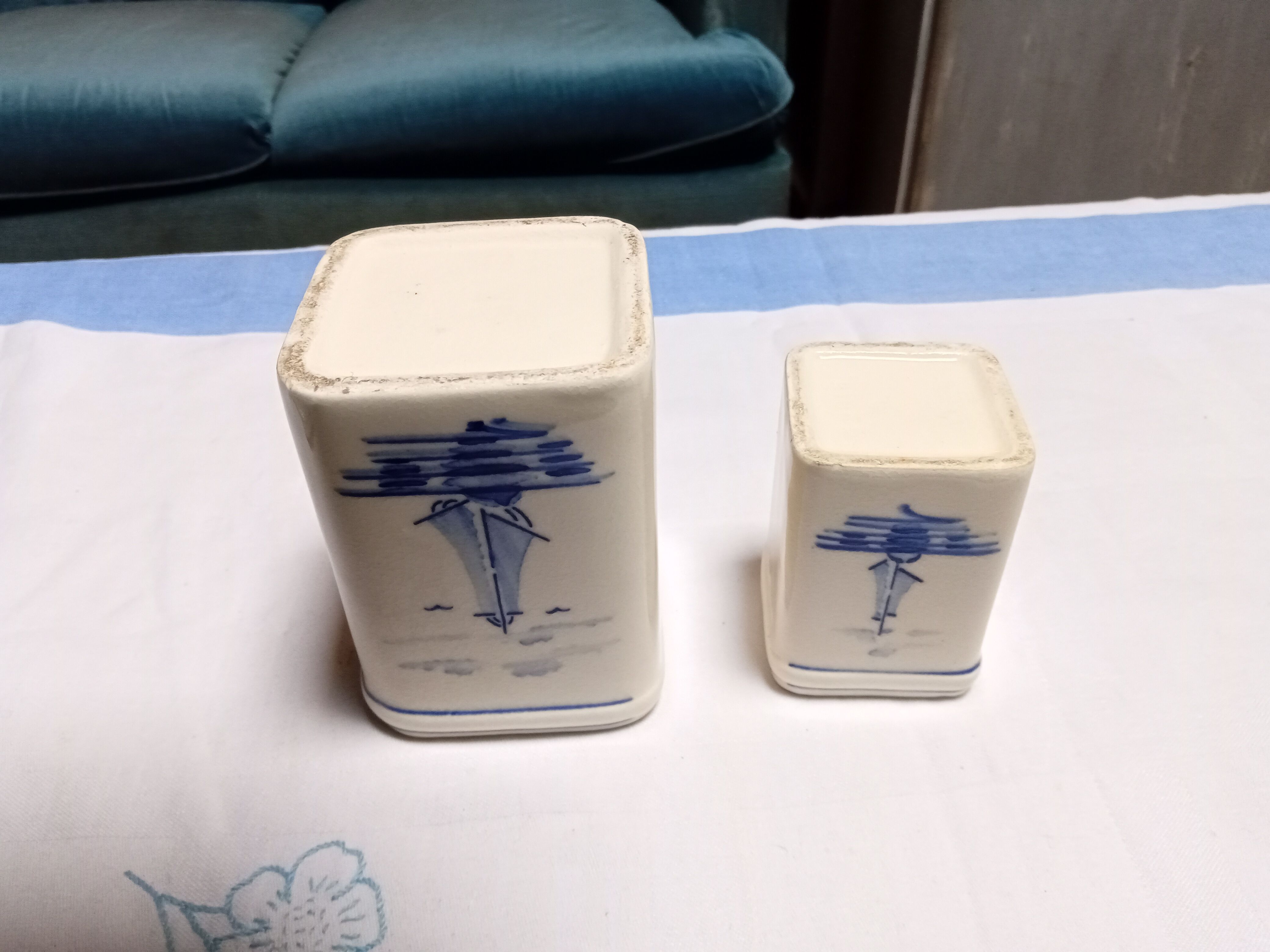 2 old spice pots