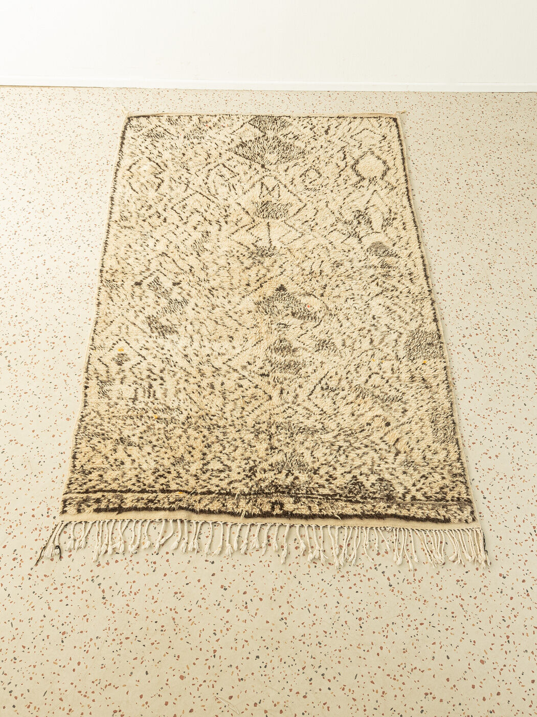 VINTAGE AZILAL, BERBER RUG, 266 X 155