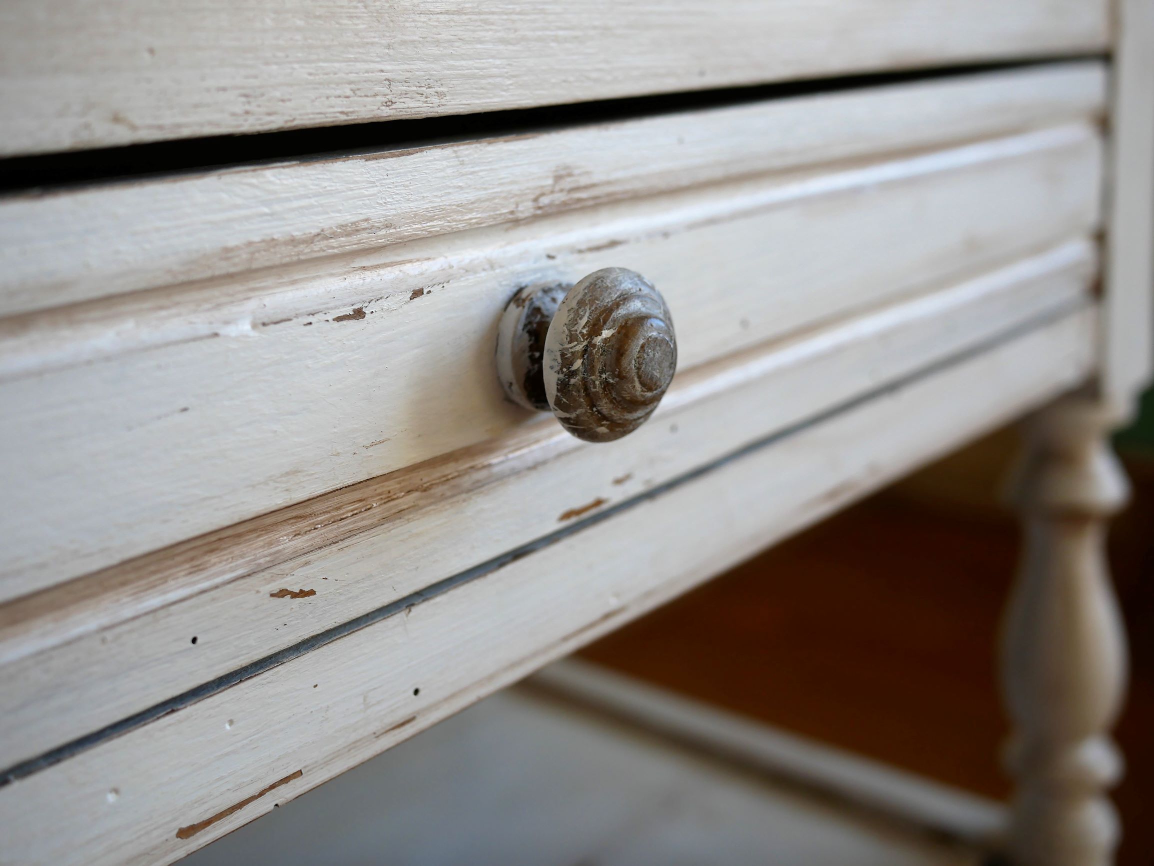 Wood dressing table and marble