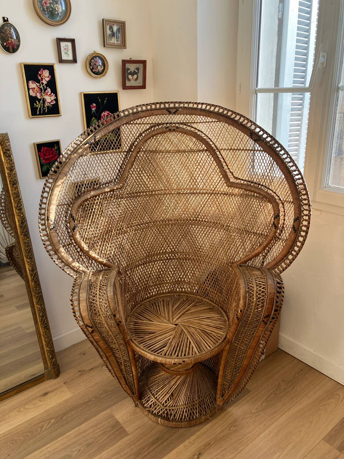 Emmanuelle armchair