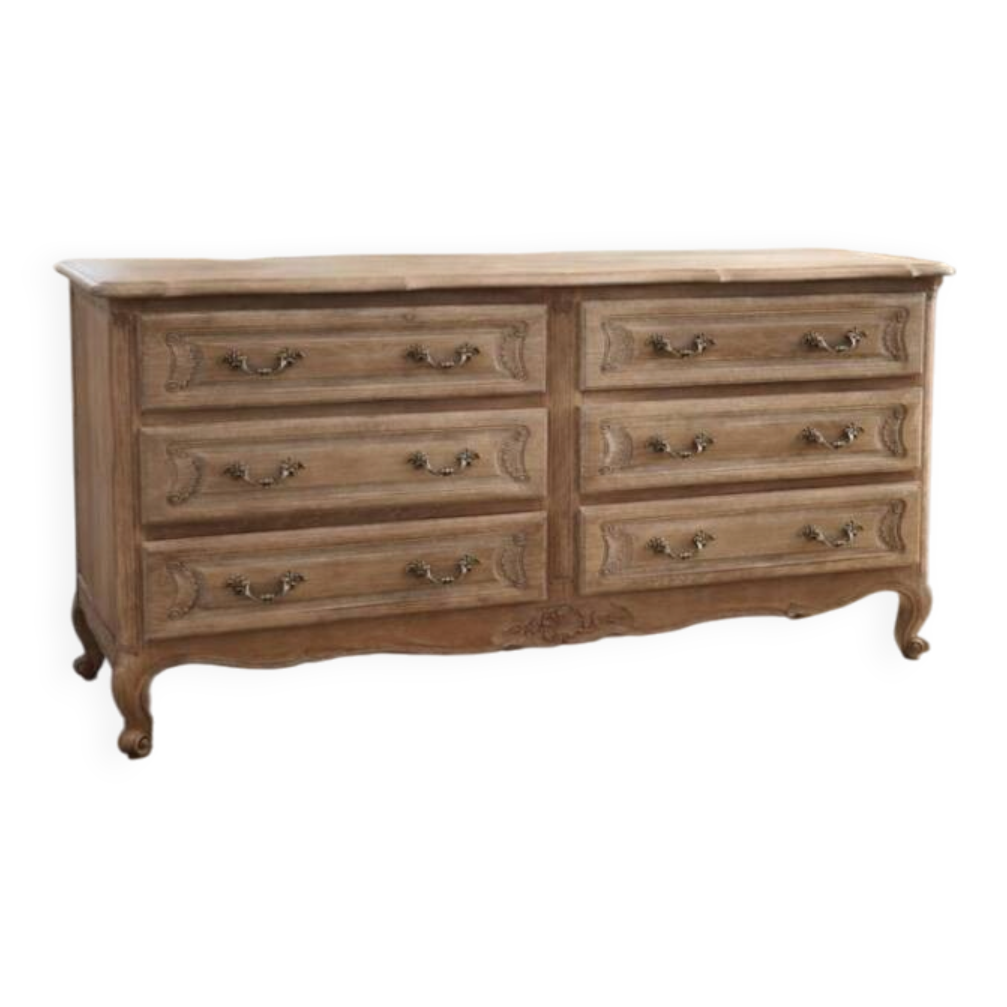 Oak chest of drawers