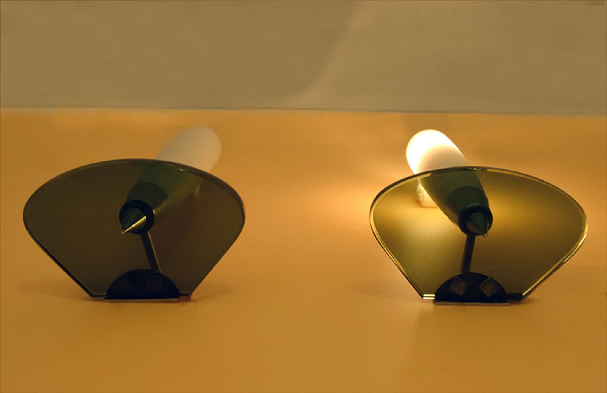 Set of two mid-century appliques in satin glass, crystal and chromed brass