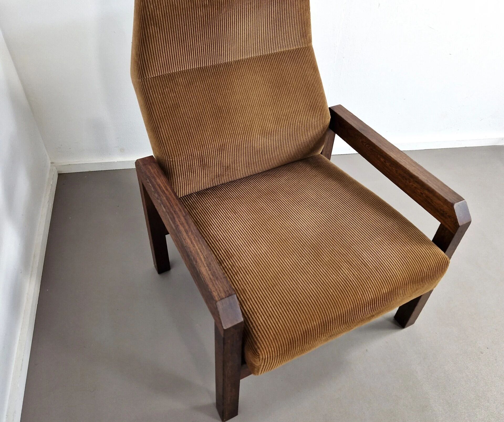 Spectrum SZ 72 lounge chair | Martin Visser
