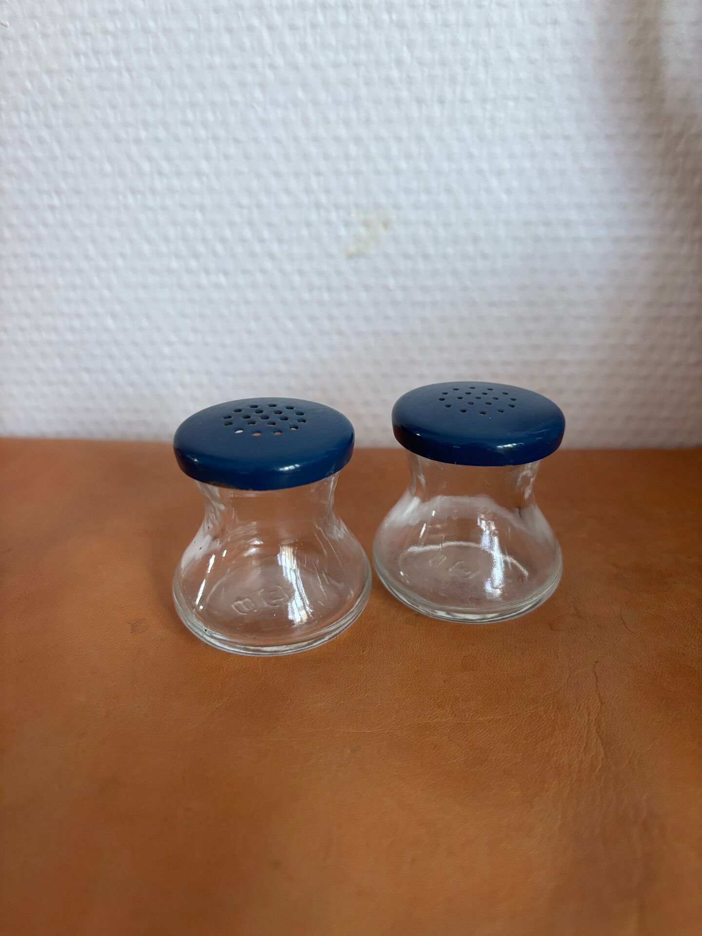 Salt & pepper