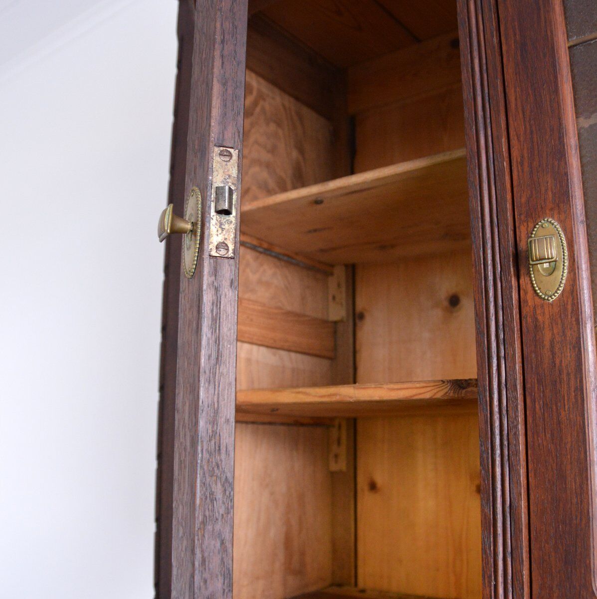 China buffet stained glass Art Nouveau 1900 vintage