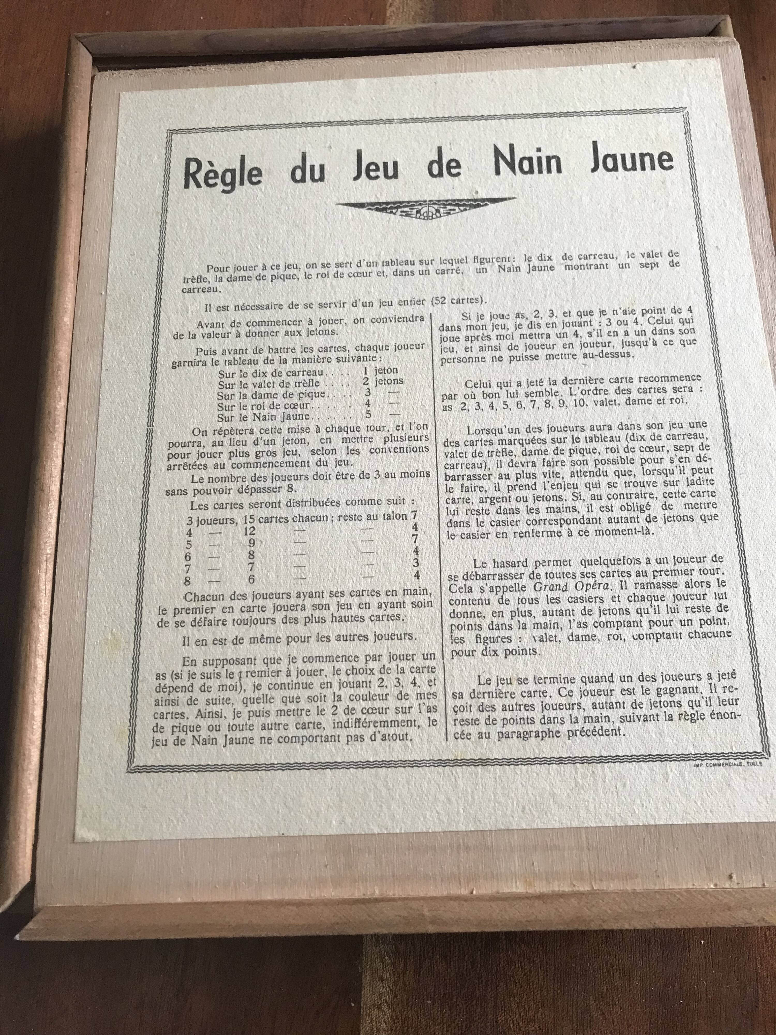 Vintage yellow dwarf game