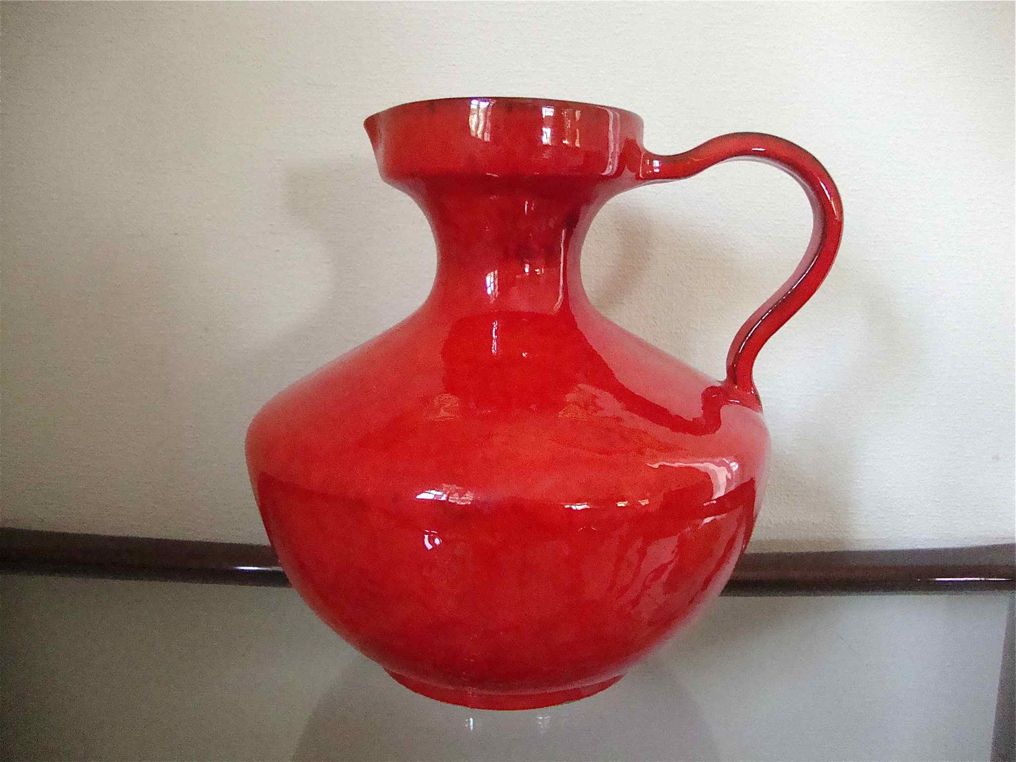 Pitcher ceramic
